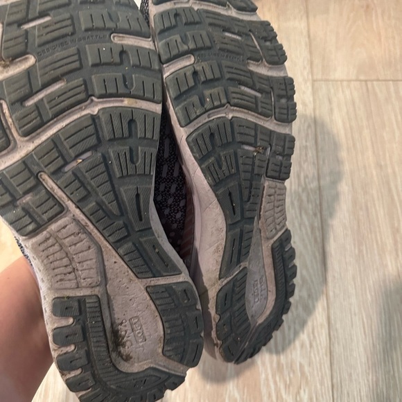 Brooks adrenaline  women shoes size 12 - Picture 4 of 8